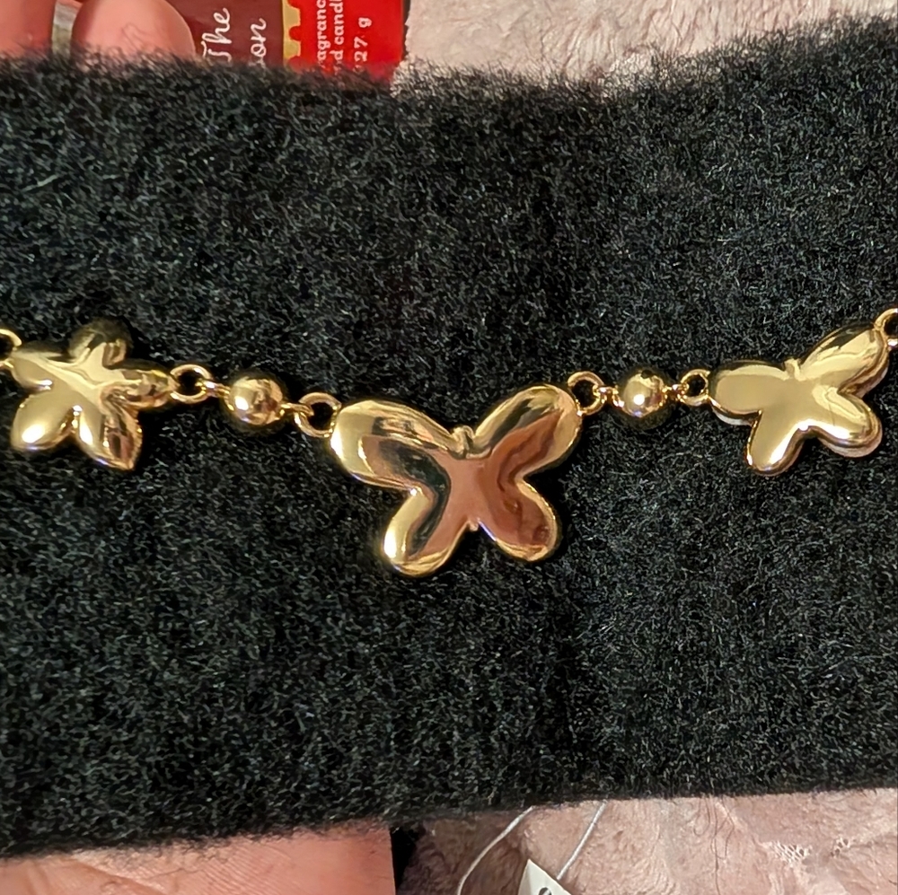 Gold Butterfly and Flower Necklace - Picture 4 of 5